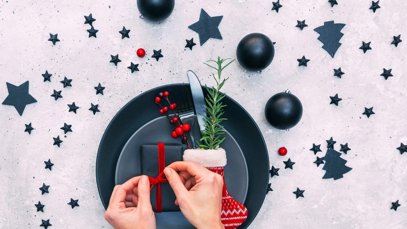 24 cartões de lugar para a mesa de Natal de 2024