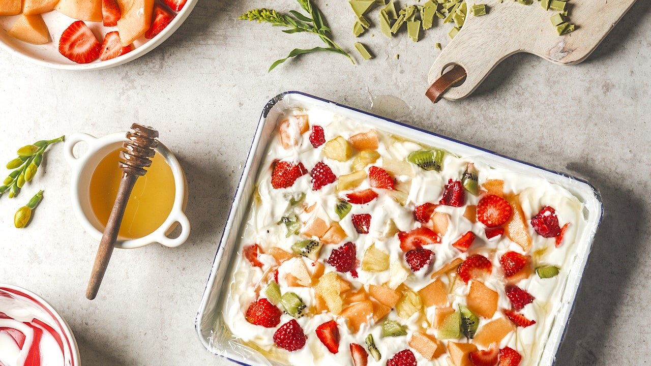 Iogurte congelado sem sorveteira, a receita da felicidade