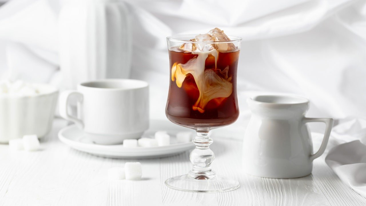 8 maneiras de fazer café gelado