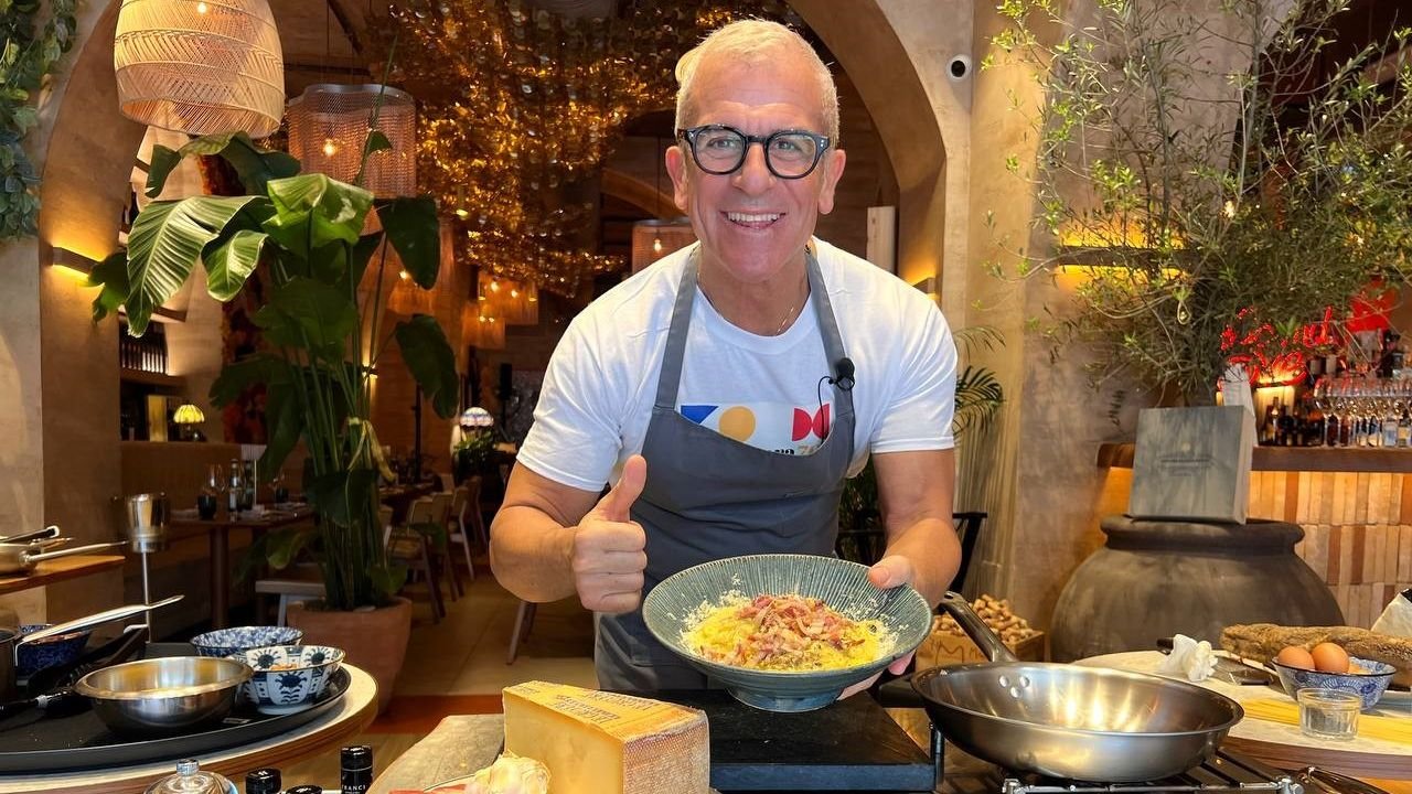 Carbonara de Max Mariola (que também cozinhou nosso '54)