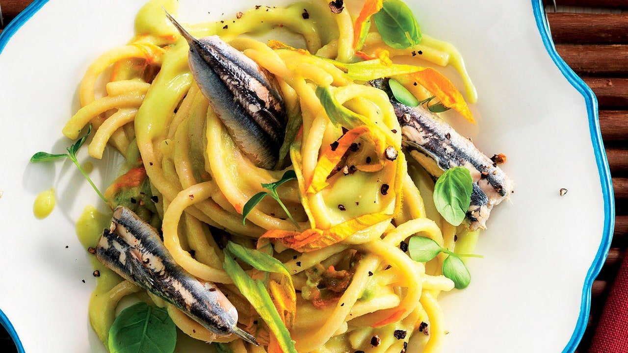 Macarrão com flores de abobrinha: 10 receitas de pratos deliciosos