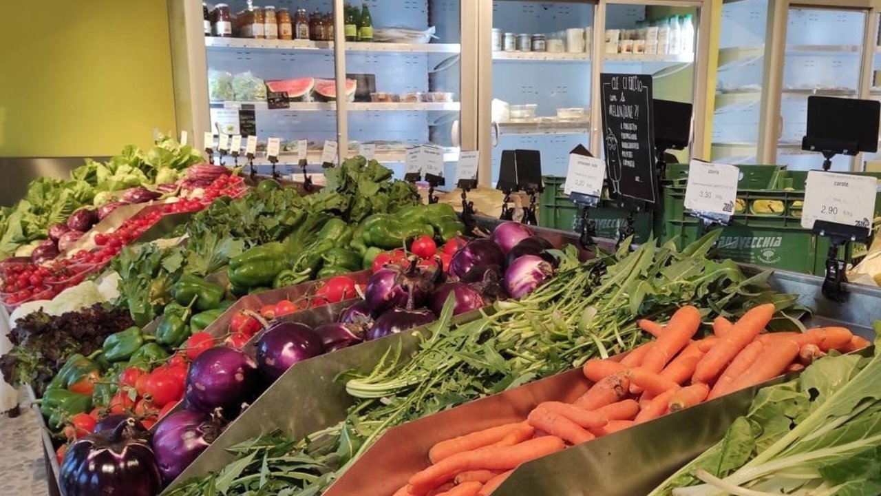 Em Roma, as lojas do bairro onde os produtores da Lazio podem fazer venda direta