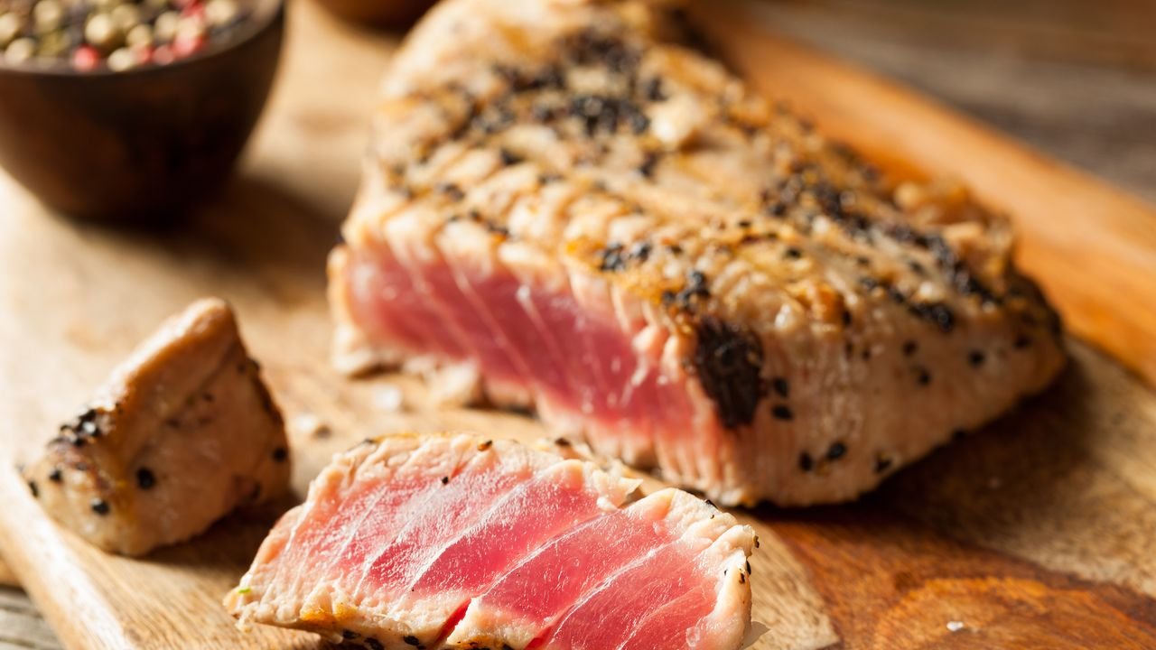 Como você cozinha atum fresco? Aqui estão todas as possibilidades