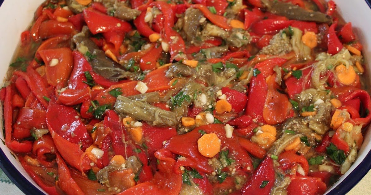 Inverno: salada de pimentão e berinjela marinada